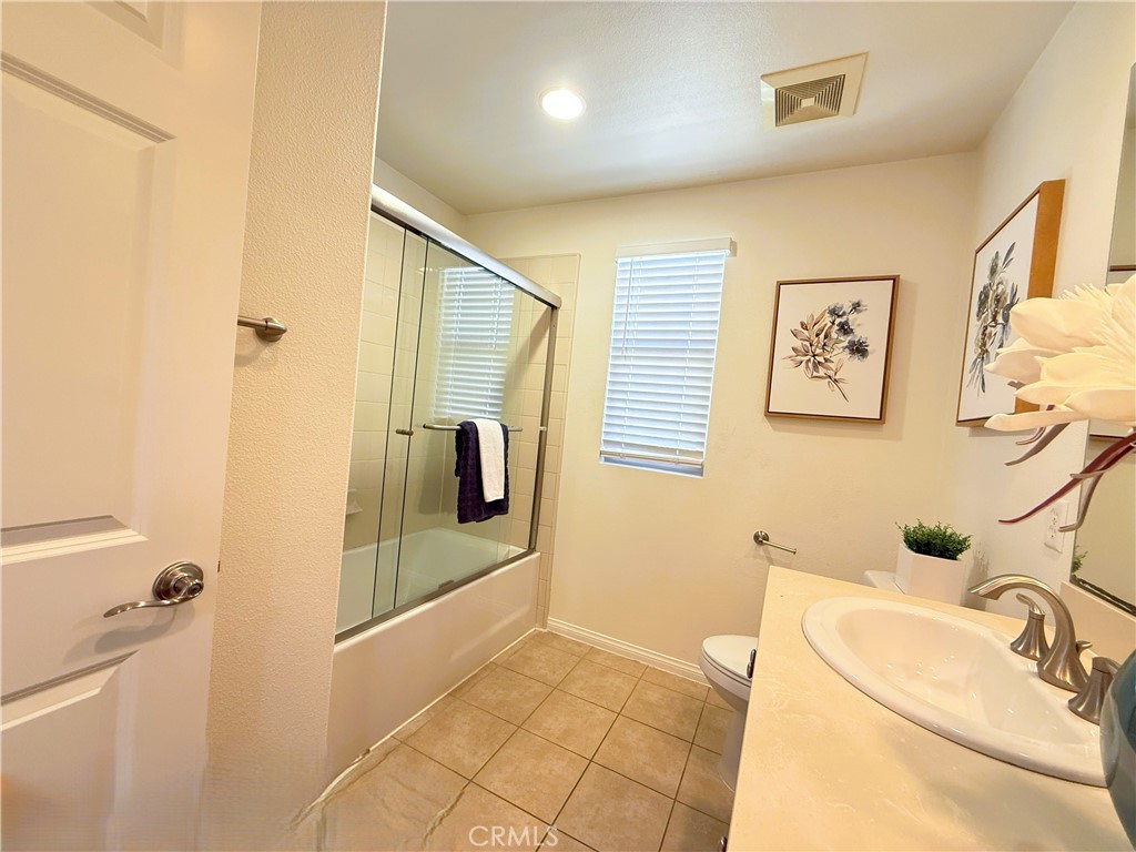 81 Keepsake Irvine, CA 92618 - Photo 32 of 39