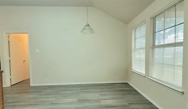 $2,250 | 8470 Goldfinch Way, Dallas, TX 75249