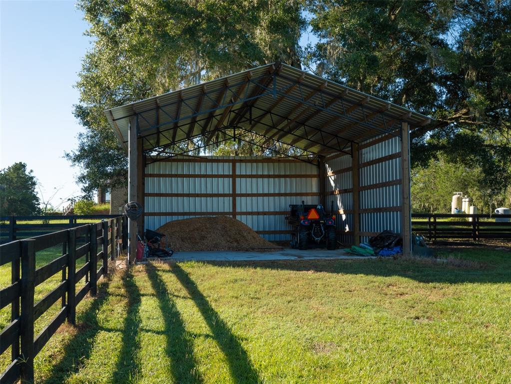 2900 Northwest 68th Avenue Ocala, FL 34482 - Photo 23 of 27 a view of outdoor space and deck