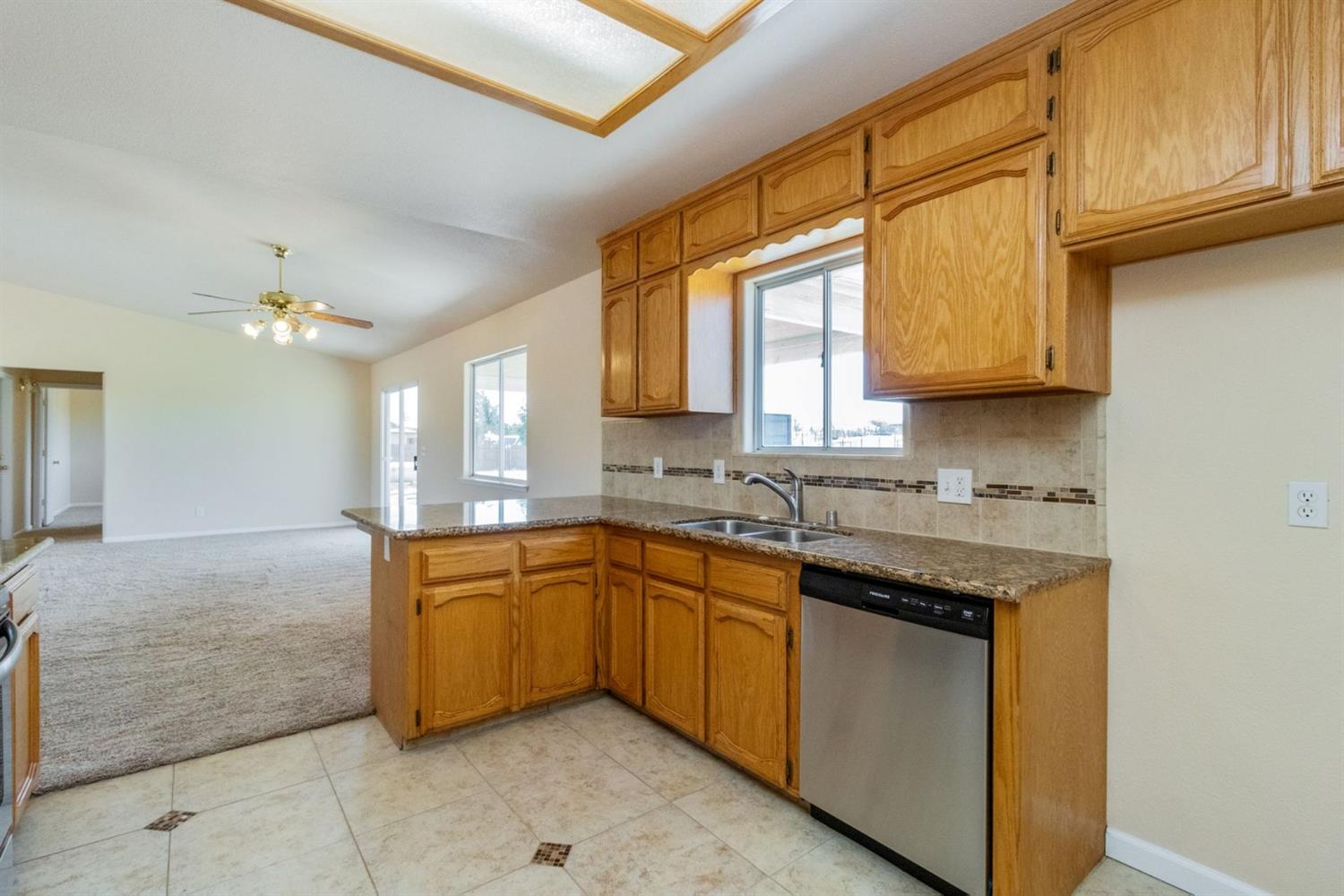 16252 Paula Road Madera, CA 93636 - Photo 8 of 30 Gallery Image 8