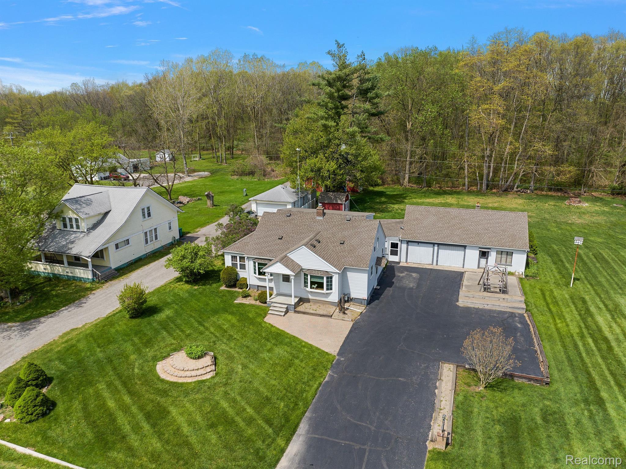 33326 Willow Road New Boston, MI 48164 - Photo 51 of 54 Gallery Image 51