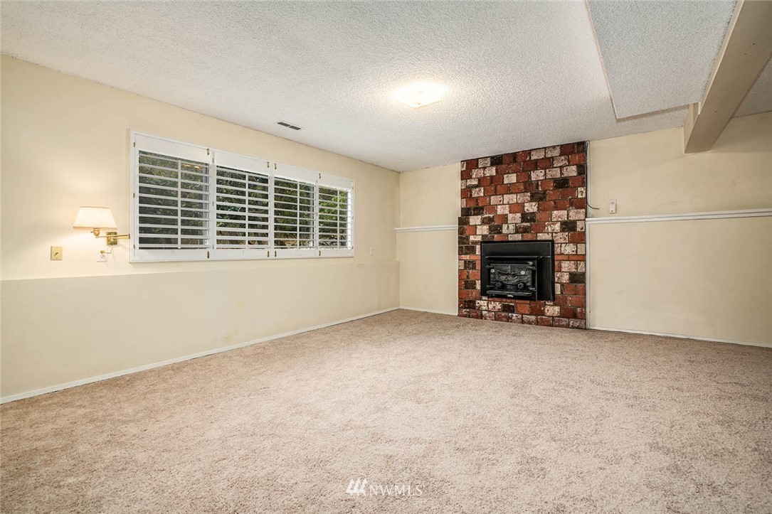 15917 Southeast 178th Street Renton, WA 98058 - Photo 22 of 34