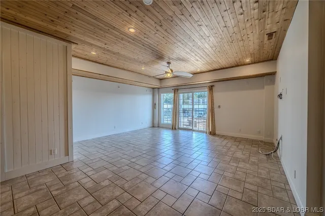 $484,900 | 758 Malibu Road, Unit 12, Osage Beach, MO 65065