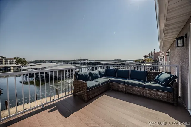 $484,900 | 758 Malibu Road, Unit 12, Osage Beach, MO 65065