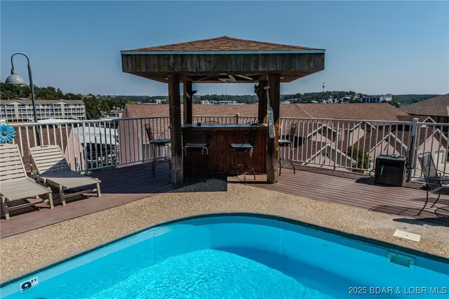 $484,900 | 758 Malibu Road, Unit 12, Osage Beach, MO 65065