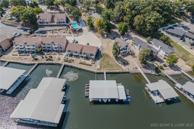 $484,900 | 758 Malibu Road, Unit 12, Osage Beach, MO 65065