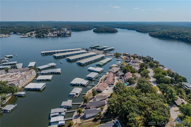 $484,900 | 758 Malibu Road, Unit 12, Osage Beach, MO 65065