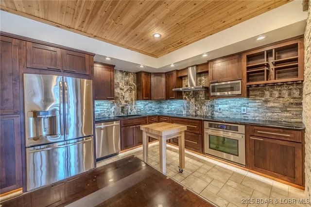 $484,900 | 758 Malibu Road, Unit 12, Osage Beach, MO 65065