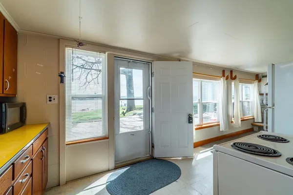 $549,000 | 120 Ln 650Ca Snow Lake, Fremont, IN 46737