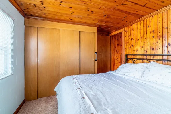 $549,000 | 120 Ln 650Ca Snow Lake, Fremont, IN 46737