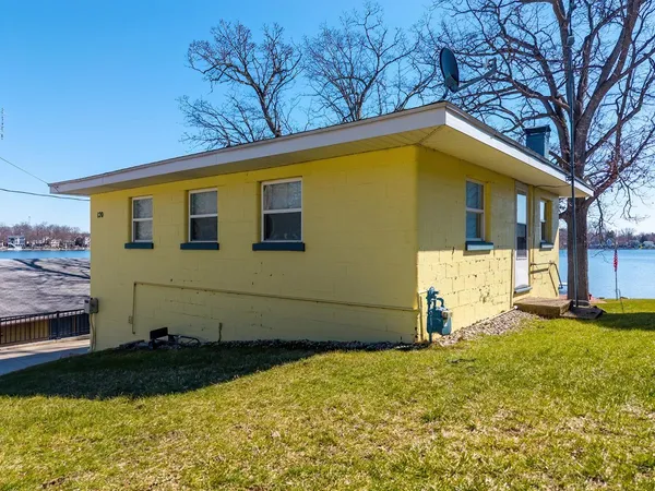 $549,000 | 120 Ln 650Ca Snow Lake, Fremont, IN 46737