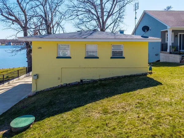 $549,000 | 120 Ln 650Ca Snow Lake, Fremont, IN 46737