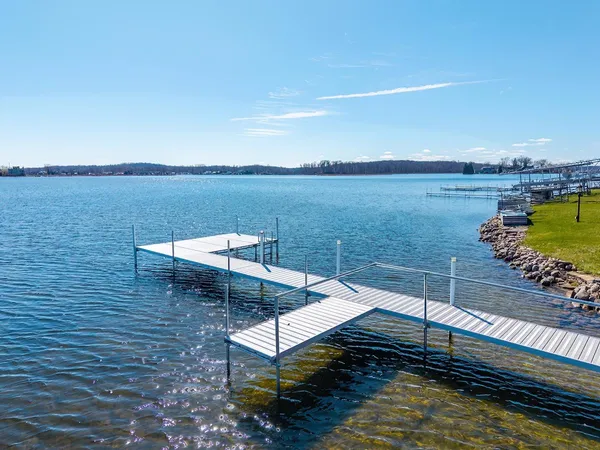 $549,000 | 120 Ln 650Ca Snow Lake, Fremont, IN 46737