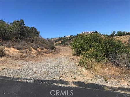 45315 Via Renaissance Temecula, CA 92590 - Photo 2 of 8 EXISTING DRIVEWAY TO THE PAD SITE RECOMMEND WALKING UP NOT DRIVING.
