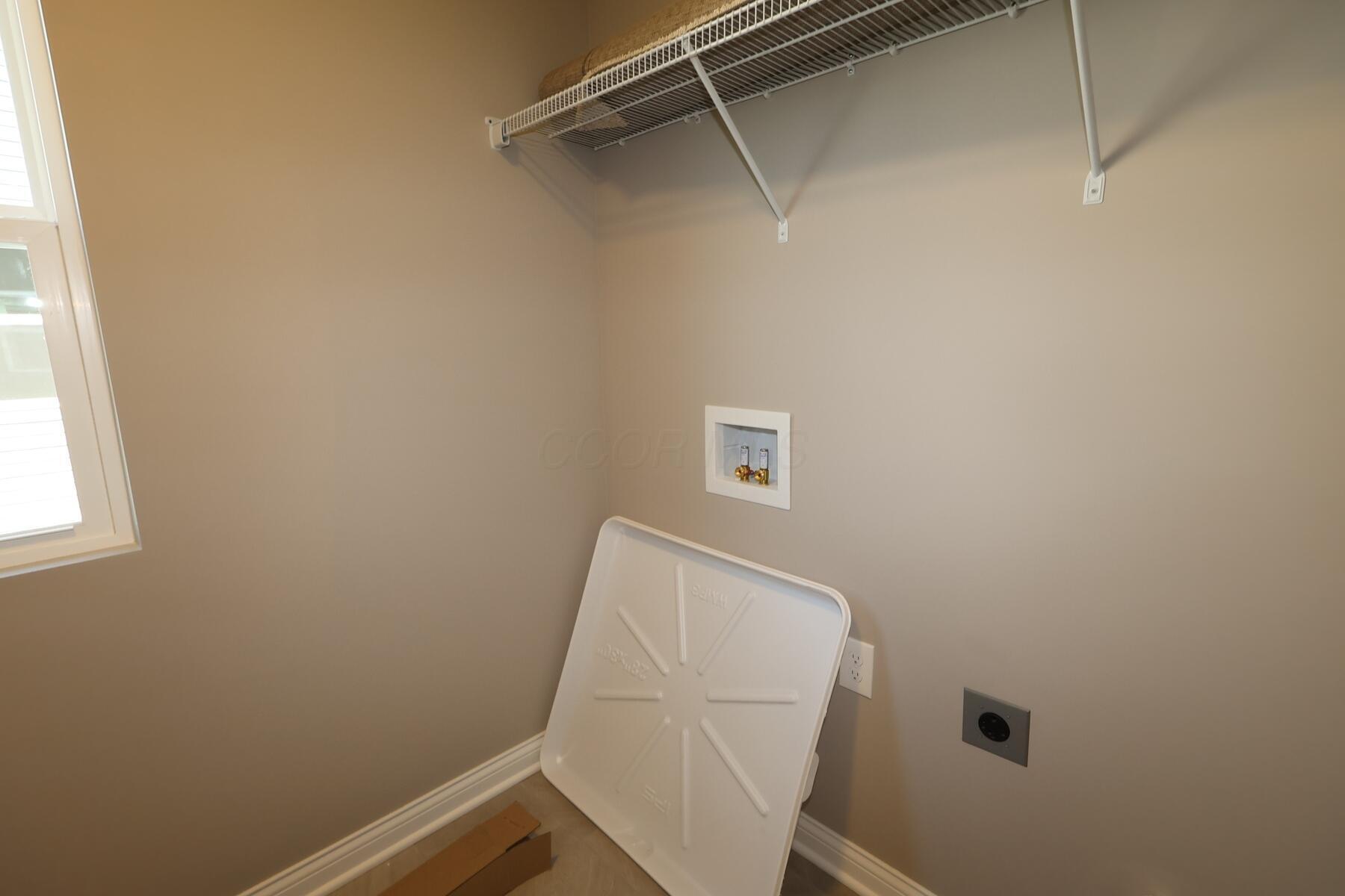 5496 Valleydale Road Powell, OH 43065 - Photo 11 of 20 Laundry Room
