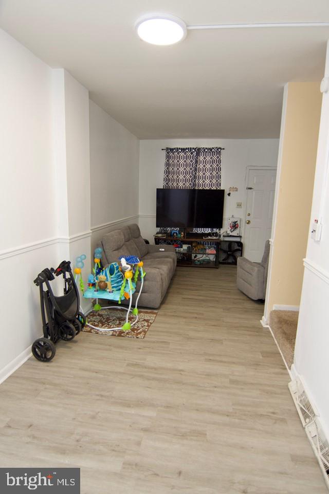 2120 Kutztown Road Reading, PA 19605 - Photo 4 of 15 Gallery Image 4