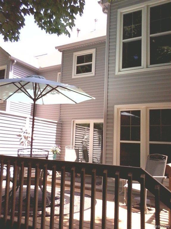 23075 Farmington Road, Unit 15 Farmington, MI 48336 - Photo 22 of 24 Natural Light off Extended Deck!