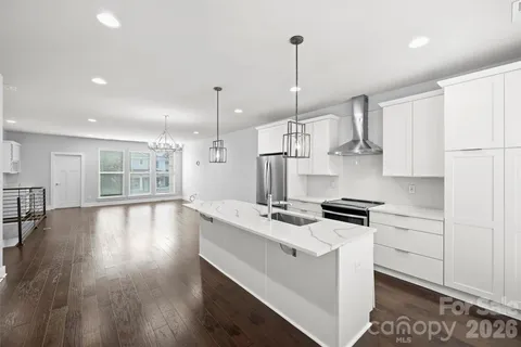 $700,000 | 1555 Duckworth Avenue, Charlotte, NC 28208