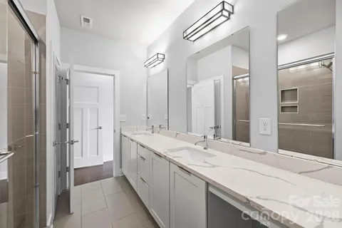 $700,000 | 1555 Duckworth Avenue, Charlotte, NC 28208