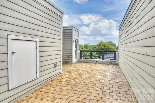 a view of a pathway