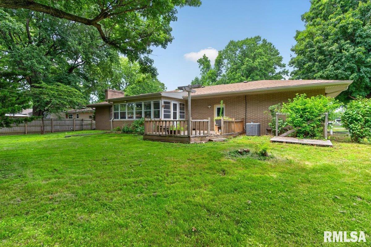 618 Magnolia Drive Rochester, IL 62563 - Photo 34 of 41