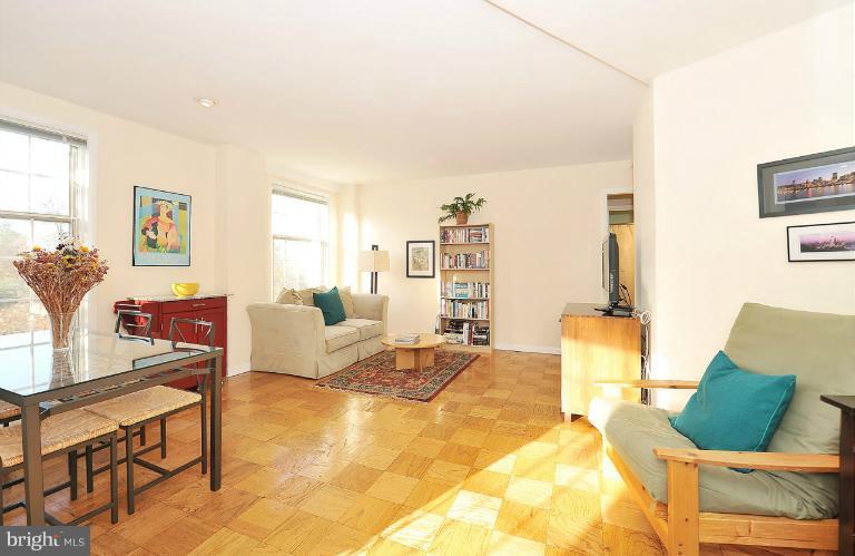 1880 Columbia Road Northwest, Unit 301 Washington, DC 20009 - Photo 7 of 15 Interior (General)