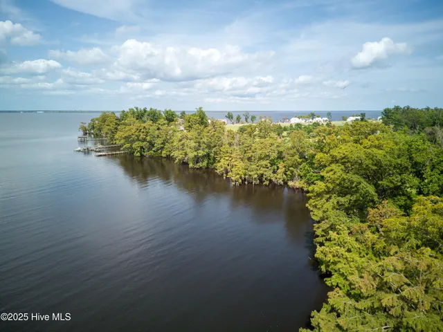 $105,600 | 138 East Royal Way, Merry Hill, NC 27957