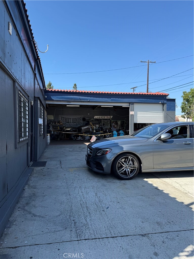 219 1st Santa Ana, CA 92701 - Photo 1 of 12 a view of a car garage
