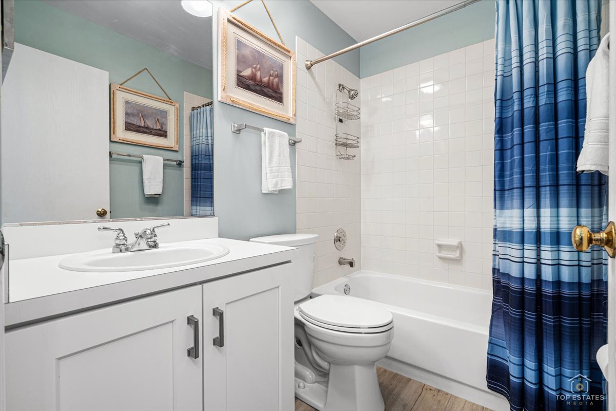 1143 Coldspring Road Elgin, IL 60120 - Photo 25 of 26