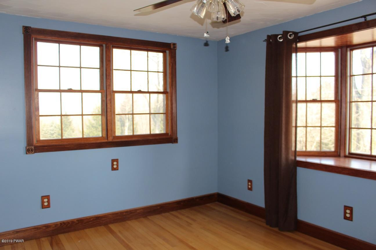 4547 Jubilee Road Moscow, PA 18444 - Photo 38 of 44 BEDROOM