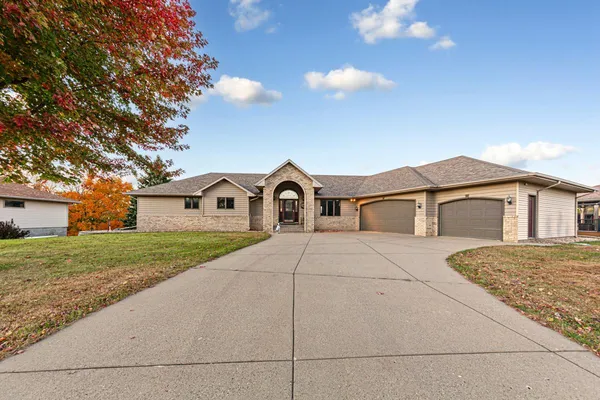 $525,000 | 1308 Greenleaf Road, Faribault, MN 55021