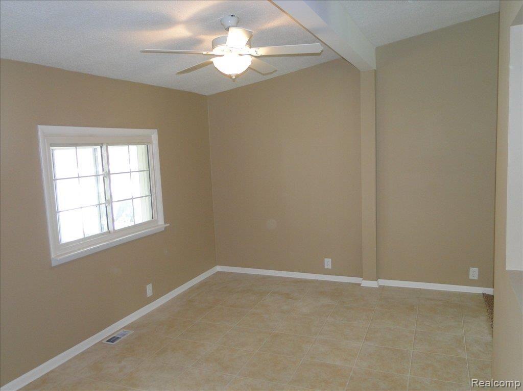 10175 Clark Road Davison, MI 48423 - Photo 7 of 22 Dining Room