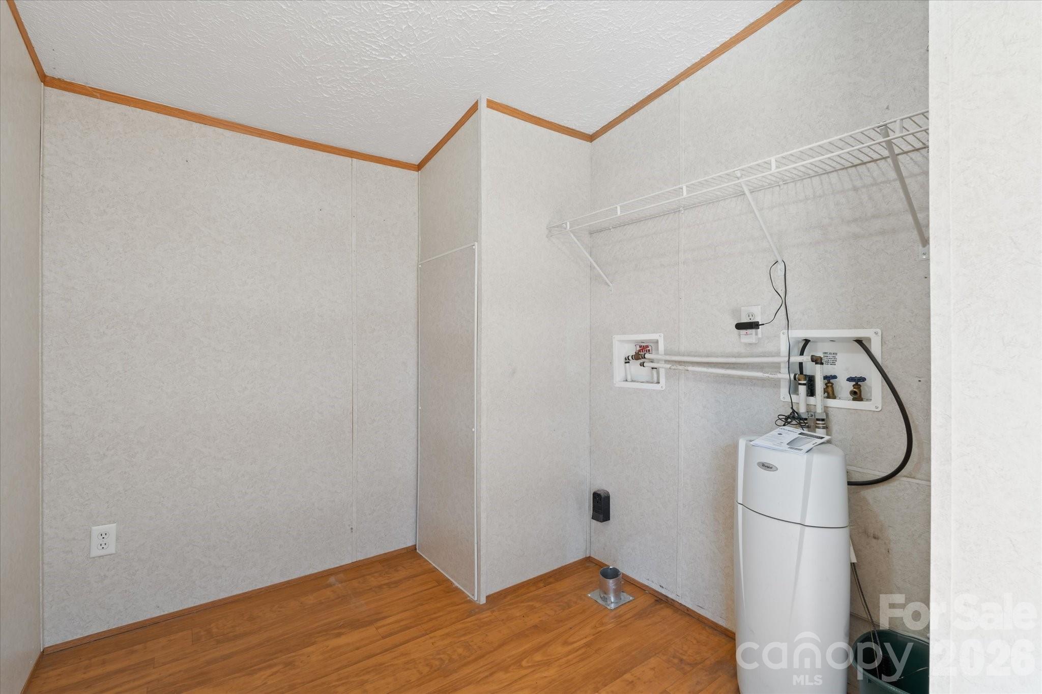 18 Ford Valley Road Weaverville, NC 28787 - Photo 17 of 37 a bathroom with a sink and vanity