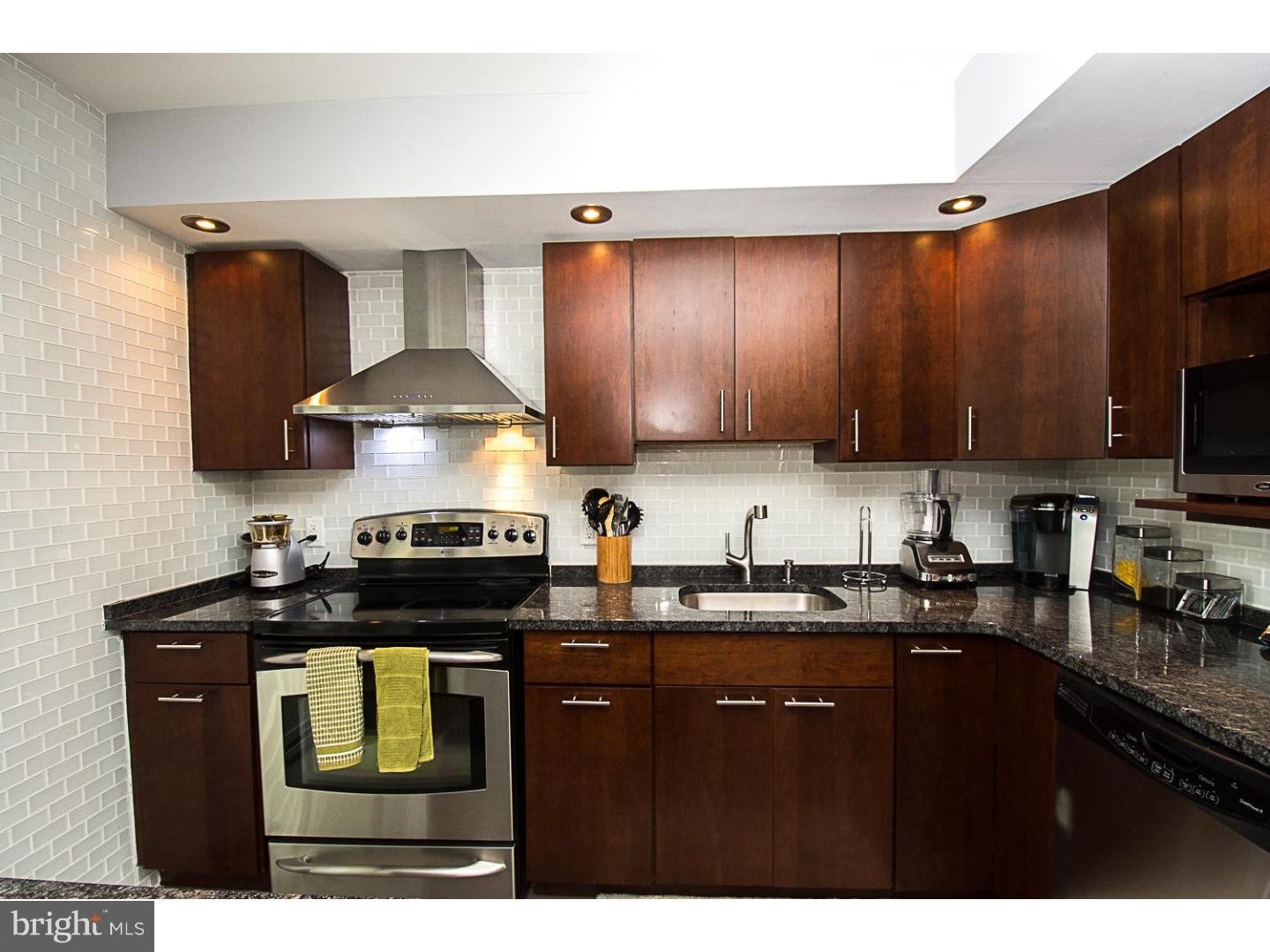 1919 Chestnut Street, Unit 1919 Philadelphia, PA 19103 - Photo 7 of 20