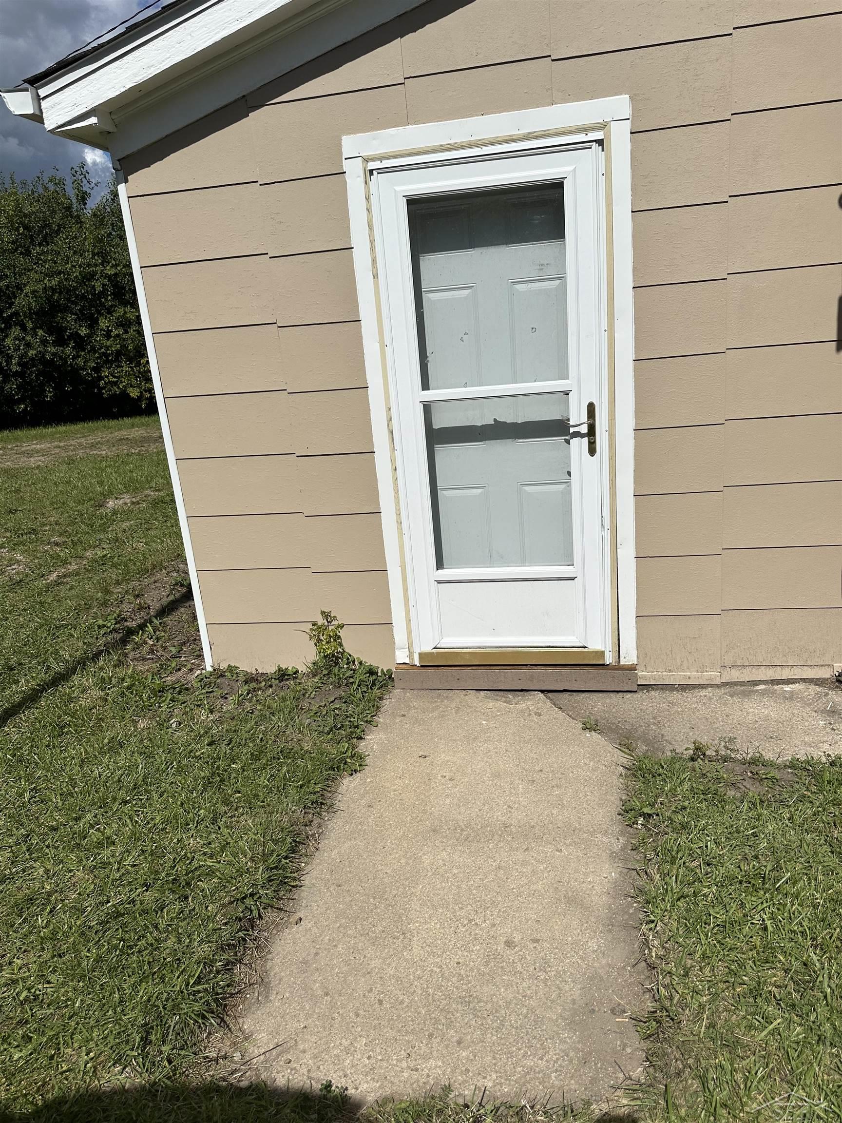5665 E Road Saginaw, MI 48601 - Photo 54 of 83 50188136-acacf90f-9969-4794-8b4e-a7694f37118d.JPG
