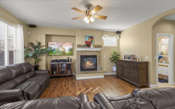 $925,000 | 1901 Calistoga Drive, Hollister, CA 95023