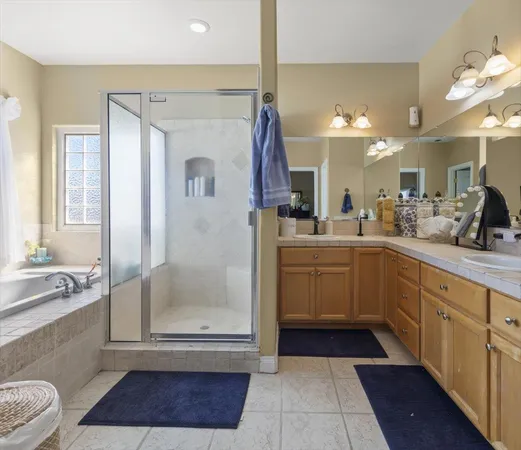 $925,000 | 1901 Calistoga Drive, Hollister, CA 95023