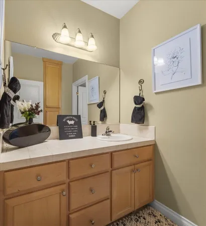 $925,000 | 1901 Calistoga Drive, Hollister, CA 95023