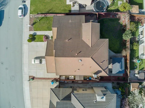 $925,000 | 1901 Calistoga Drive, Hollister, CA 95023