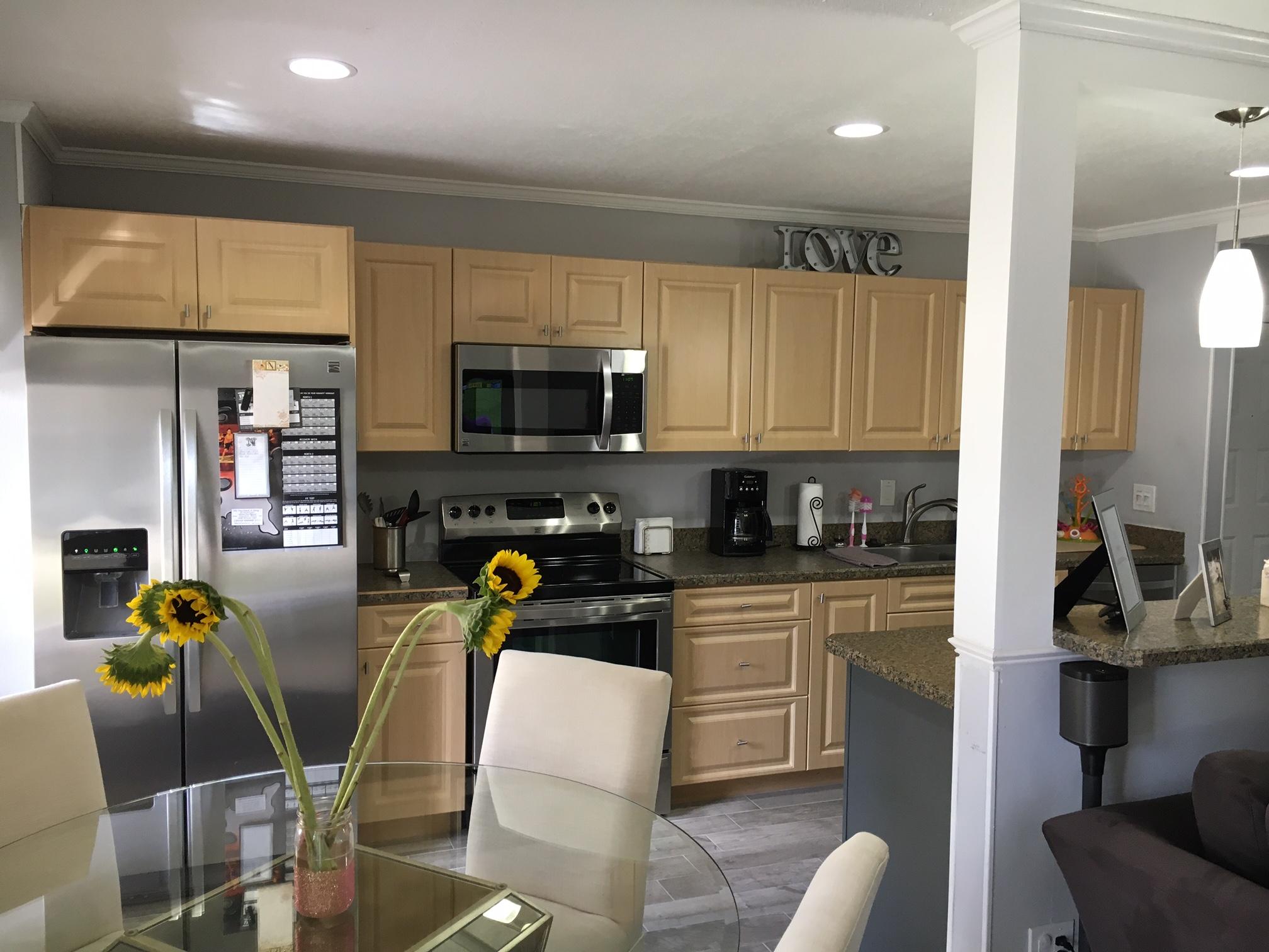 150 Pineview Road, Unit F3 Jupiter, FL 33469 - Photo 4 of 12 kitchen 3