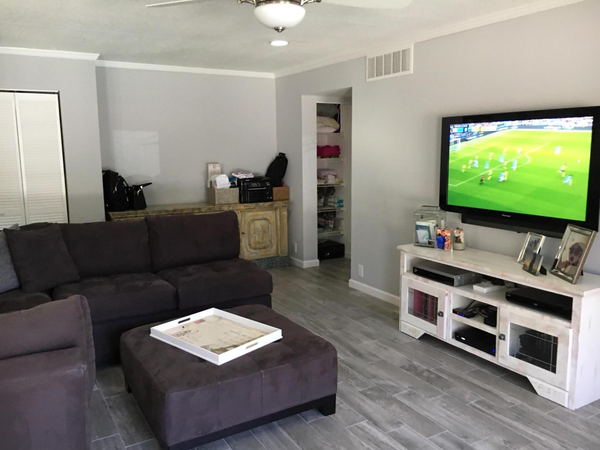 150 Pineview Road, Unit F3 Jupiter, FL 33469 - Photo 7 of 12 living room