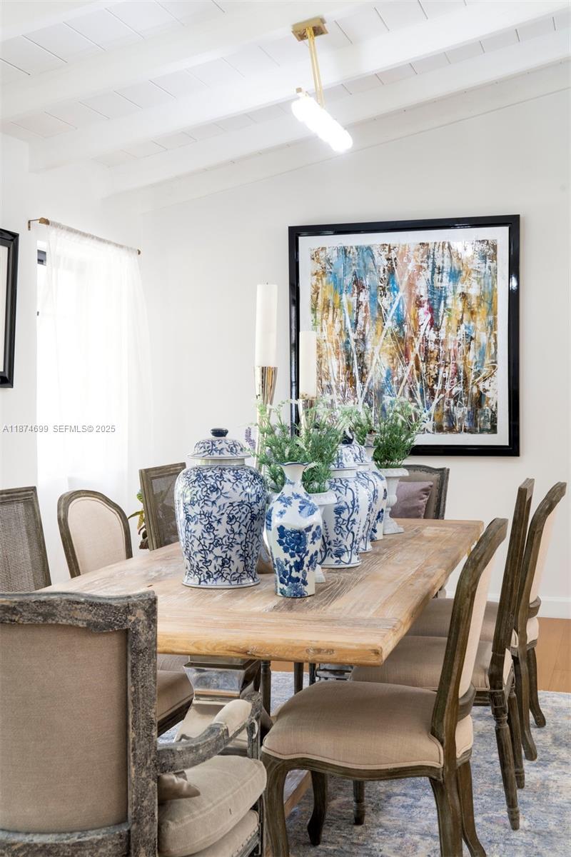 5149 Alton Road Miami Beach, FL 33140 - Photo 12 of 39