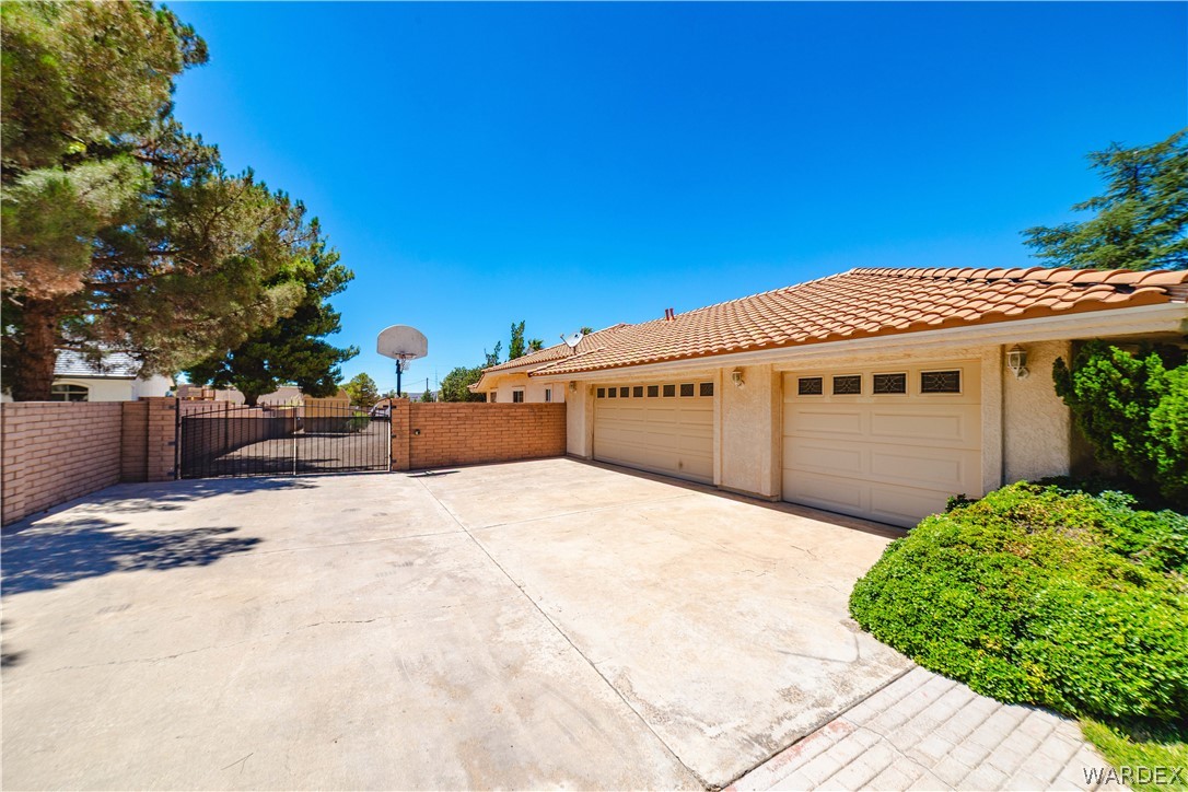 1501 Quail Ridge Circle Kingman, AZ 86401 - Photo 10 of 97