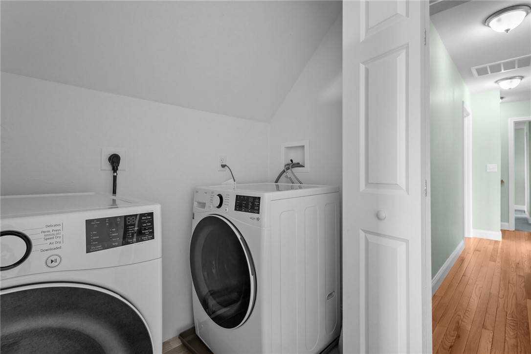 54 Carpenter Street Warwick, RI 02886 - Photo 30 of 42 Laundry