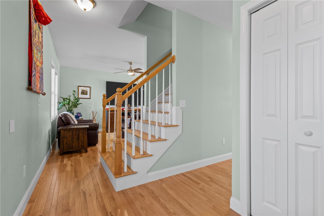 54 Carpenter Street Warwick, RI 02886 - Photo 3 of 42