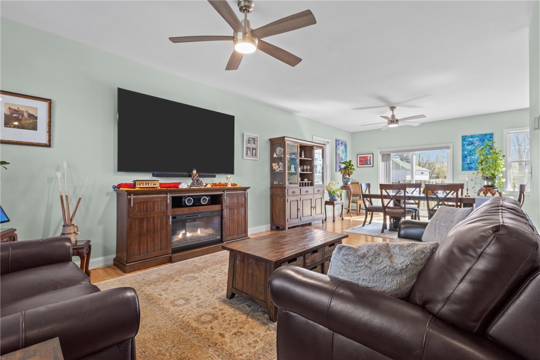54 Carpenter Street Warwick, RI 02886 - Photo 9 of 42