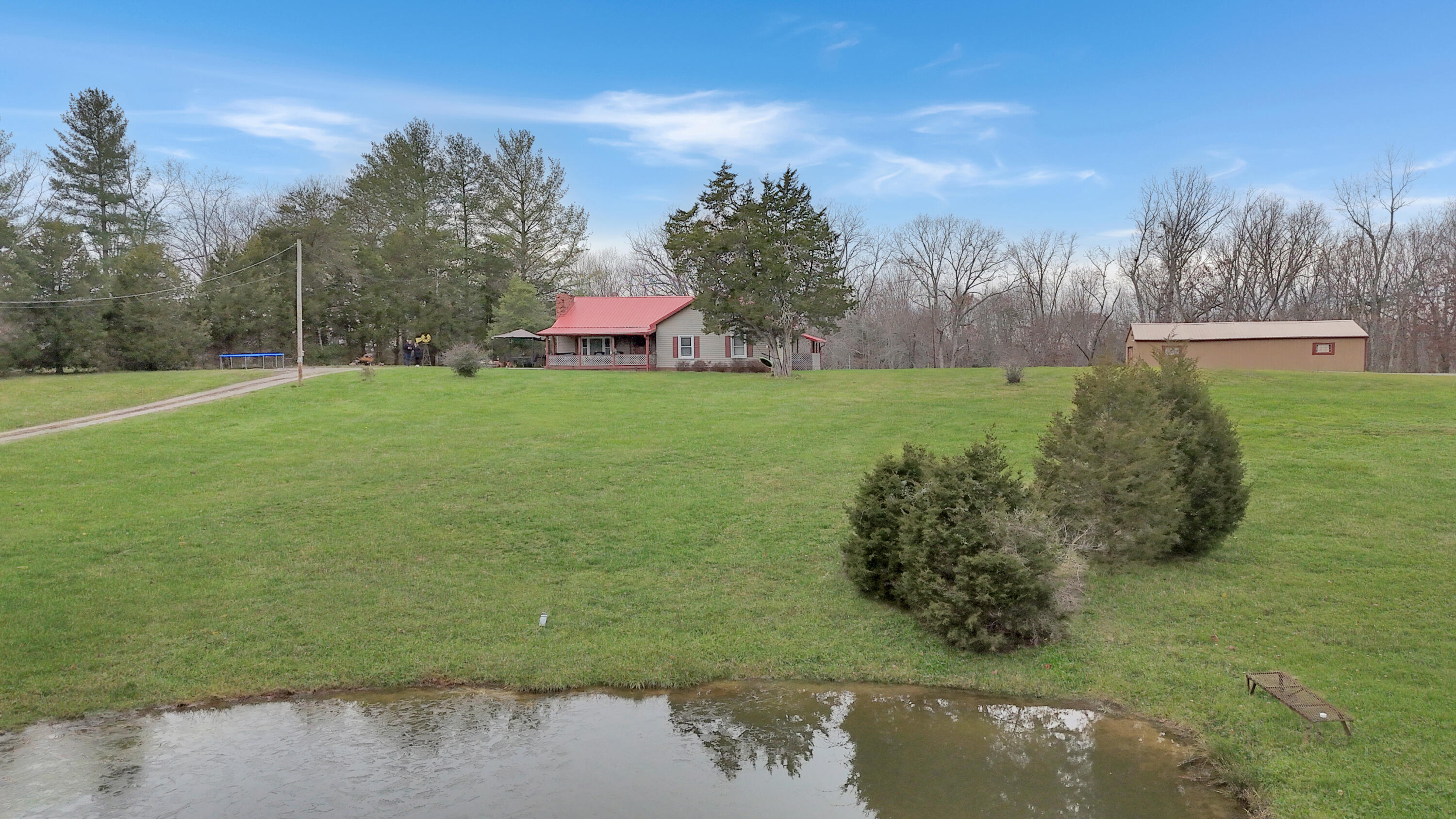 705 Oil Springs Road Winchester, KY 40391 - Photo 61 of 70 DJI_20241213152342_0047_D