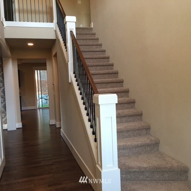4900 Southeast 2nd Place Renton, WA 98059 - Photo 2 of 24 Gallery Image 2