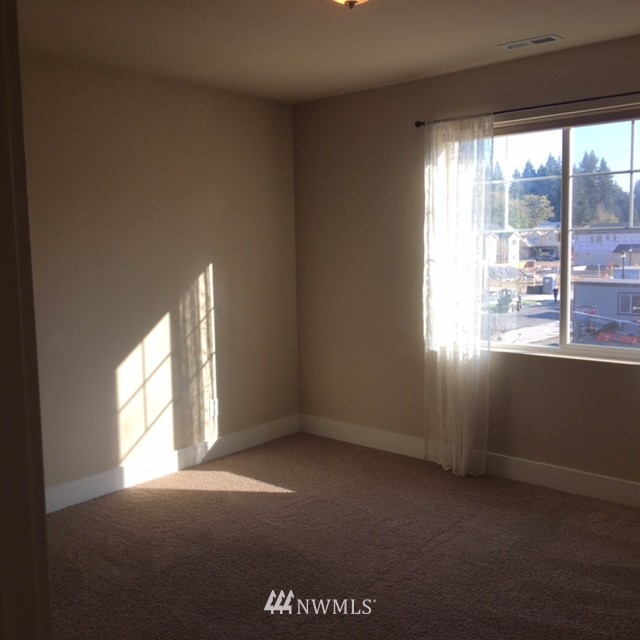 4900 Southeast 2nd Place Renton, WA 98059 - Photo 12 of 24 Gallery Image 12