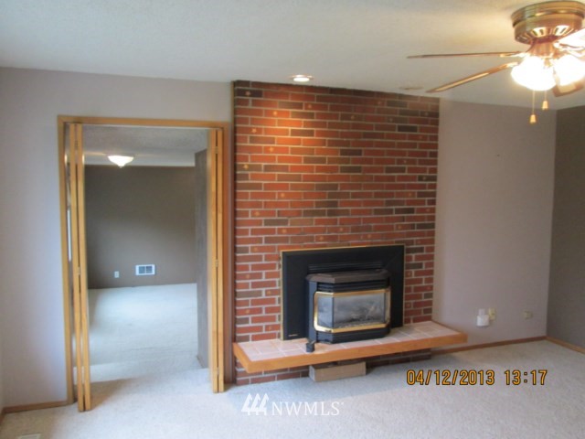 17331 Southeast 134th Street Renton, WA 98059 - Photo 4 of 11